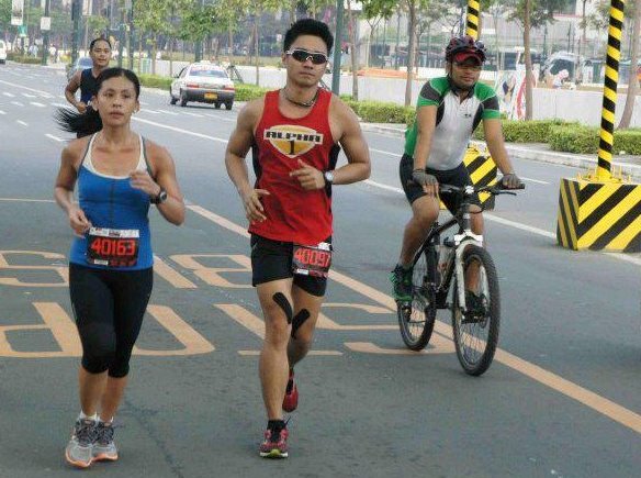 Пинчфит марафон отзывы. Marathon Hong Kong 50. Hong Kong Marathon 2018 photo.